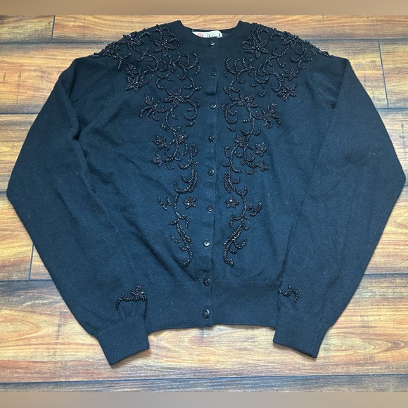 Pringle Scotland 50’s Vintage 100% Cashmere Beaded Cardigan Sweater XS/Small - Picture 1 of 10